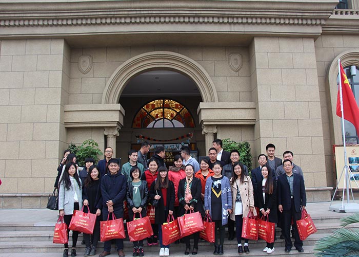 ga黄金甲体育集团2015上半年度电商总结表彰大会圆满举行